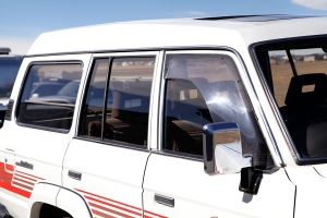 1989 Toyota Land Cruiser HJ61 thumbnail