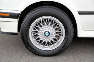 1991 BMW (E30) 325iX thumbnail