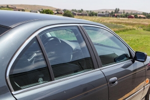 2000 BMW 528i thumbnail