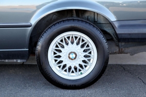 1987 BMW (E30) 325iS thumbnail