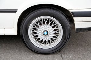 1991 BMW (E30) 325iX thumbnail