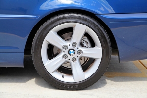 2004 BMW 325Ci thumbnail