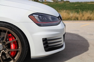 2016 Volkswagen GTI SE Performance Pack thumbnail