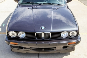 1991 BMW (E30) 318iS thumbnail