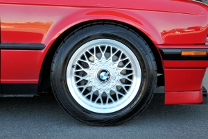 1990 BMW (E30) 325iS thumbnail