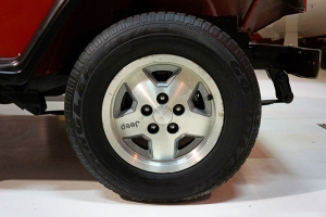 1993 Jeep Wrangler YJ thumbnail