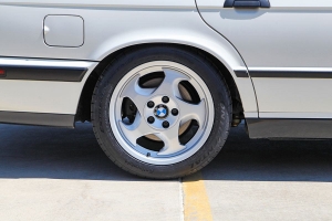 1991 BMW M5 thumbnail