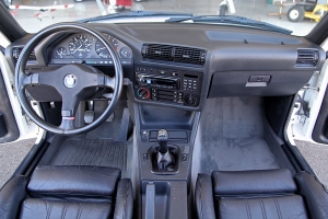 1988 BMW (E30) 325iS thumbnail