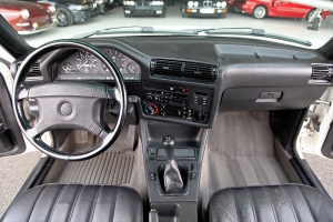 1991 BMW (E30) 325iX thumbnail