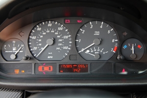2004 BMW 325Ci thumbnail