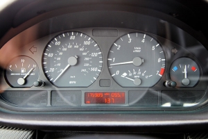 2004 BMW 325Ci thumbnail