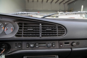 1986 Porsche 944 thumbnail