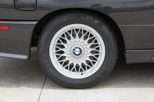 1988 BMW E30 M3 thumbnail