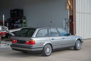 1992 BMW 525IX Touring (European Import) thumbnail