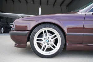 1994 BMW 540i 6-Speed Individual Touring (European Import) thumbnail