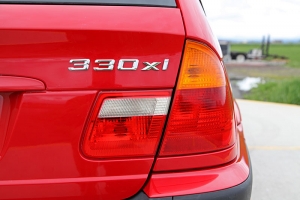 2002 BMW E46 330xi Sport Wagon thumbnail