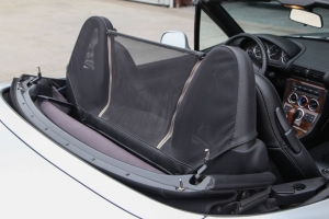 2000 BMW Z3 2.3 Roadster thumbnail