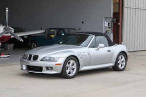 2000 BMW Z3 2.3 Roadster thumbnail