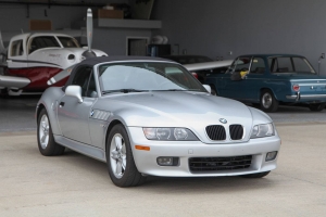 2000 BMW Z3 2.3 Roadster thumbnail