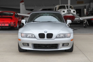 2000 BMW Z3 2.3 Roadster thumbnail