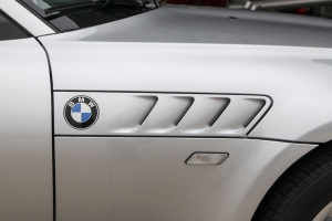 2000 BMW Z3 2.3 Roadster thumbnail