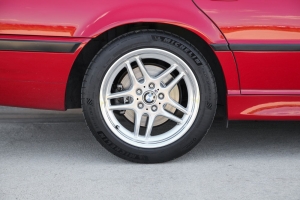 2001 BMW 740i M Sport thumbnail