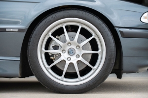 2001 BMW (E38) 740i M Sport thumbnail