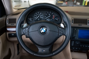 2001 BMW (E38) 740i M Sport thumbnail