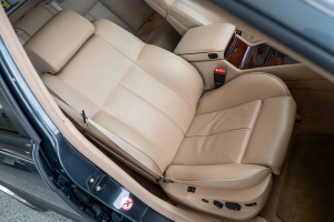 2001 BMW (E38) 740i M Sport thumbnail