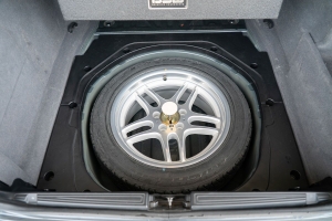 2001 BMW (E38) 740i M Sport thumbnail