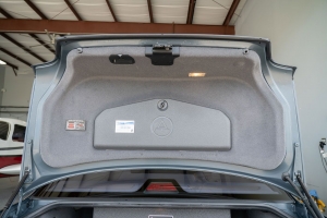 2001 BMW (E38) 740i M Sport thumbnail