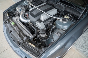 2001 BMW (E38) 740i M Sport thumbnail