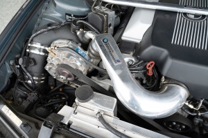 2001 BMW (E38) 740i M Sport thumbnail