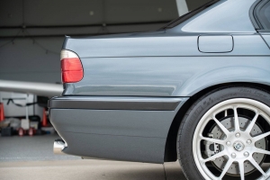 2001 BMW (E38) 740i M Sport thumbnail
