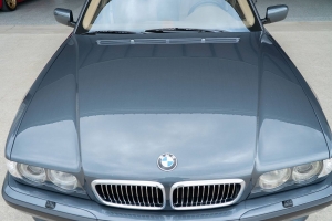 2001 BMW (E38) 740i M Sport thumbnail