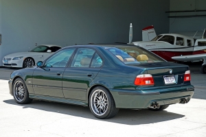 2001 BMW (E39) M5 thumbnail