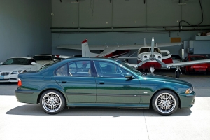 2001 BMW (E39) M5 thumbnail