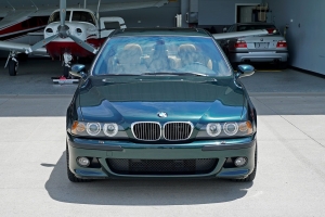 2001 BMW (E39) M5 thumbnail