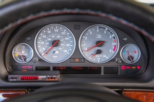 2001 BMW (E39) M5 thumbnail