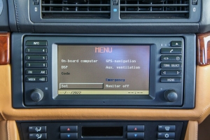 2001 BMW (E39) M5 thumbnail