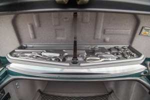 2001 BMW (E39) M5 thumbnail