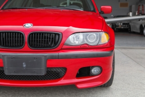 2003 BMW 330i ZHP Sedan thumbnail
