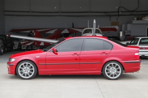 2003 BMW 330i ZHP Sedan thumbnail