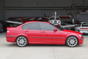 2003 BMW 330i ZHP Sedan thumbnail