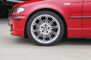 2003 BMW 330i ZHP Sedan thumbnail