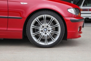 2003 BMW 330i ZHP Sedan thumbnail