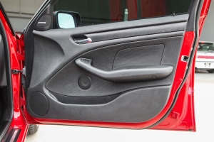 2003 BMW 330i ZHP Sedan thumbnail