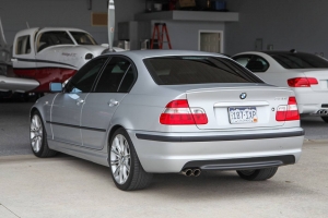 2004 BMW 330i ZHP Sedan thumbnail