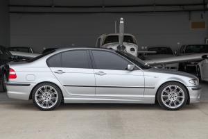 2004 BMW 330i ZHP Sedan thumbnail