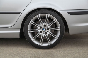 2004 BMW 330i ZHP Sedan thumbnail